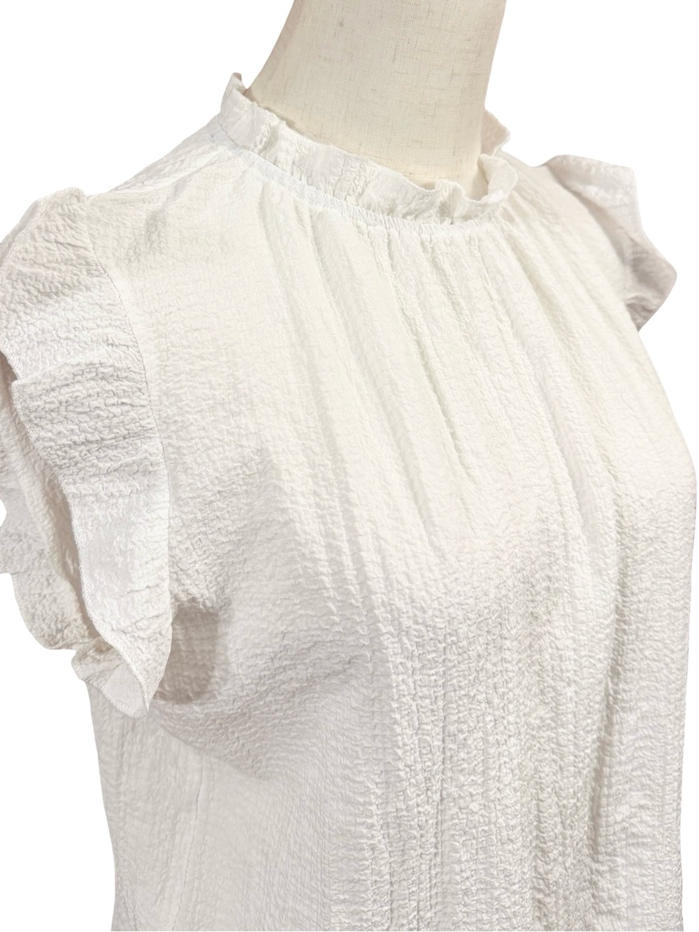 White Crepe Mock Neck Ruffle Blouse Size Small - Picture 7 of 10